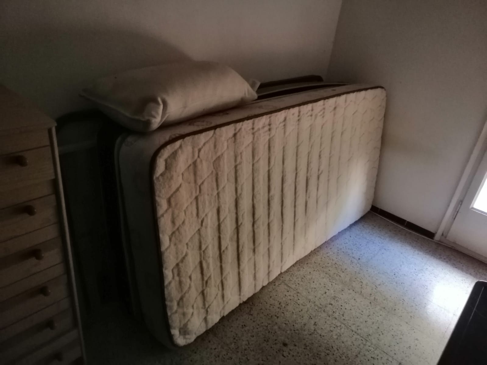 Calidad garantizada en el vaciado de pisos de muebles viejos en Mataró